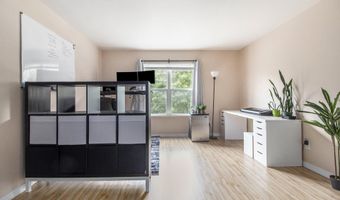 2221 S Huron Pkwy 2, Ann Arbor, MI 48104