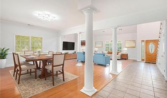 4505 Lakefield Bnd, Berkeley Lake, GA 30096