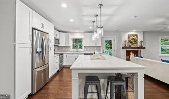 204 Cold Creek Dr, Alpharetta, GA 30009