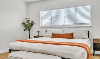 425 Golden Valley Dr, Henderson, NV 89002
