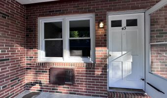 136 Liberty St, Clinton, CT 06413