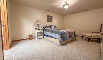1959 Mesquite Loop, Bismarck, ND 58503