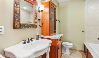 25173 Pin Oak Dr, Adel, IA 50003