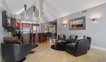 255 Bonnie Ln, Aurora, OH 44202