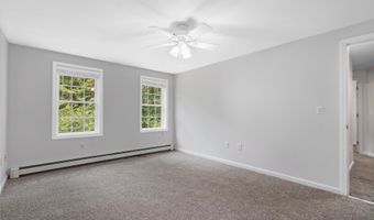 113 County Rd, Bedford, NH 03110