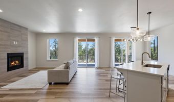2088 NW Trenton Ave, Bend, OR 97703