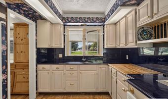 1355 S Shilling Ave, Blackfoot, ID 83221