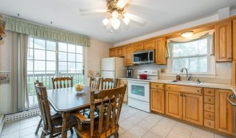 19 W Lakeview Rd, Alloway, NJ 07460