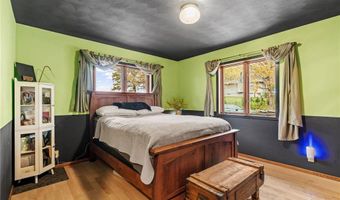 74500 240th St, Albert Lea, MN 56007