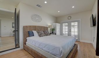12871 W Osborne St, Arleta, CA 91331