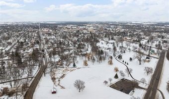 701 4th St SW, Austin, MN 55912