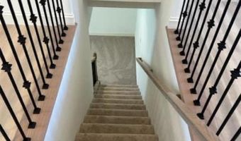 798 Canary Dr, Ballwin, MO 63021