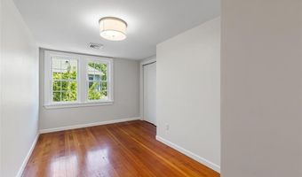 85 Highland Ave, Barrington, RI 02806
