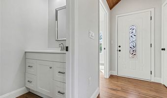 5 McGee St, Belton, SC 29627