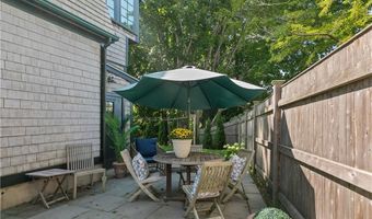 99 Coggeshall Ave 2, Newport, RI 02840