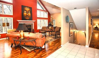 105 S Merrivale Ave, Beverly Shores, IN 46301