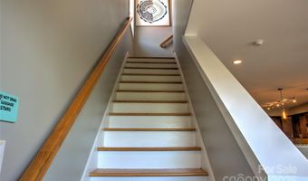 12 Upstream Way, Asheville, NC 28806