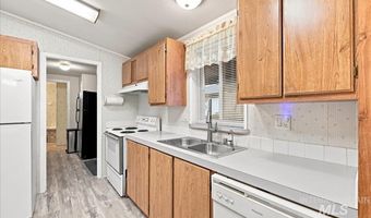 2271 E Blue Lake Ln, Boise, ID 83716