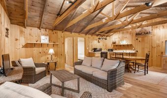 43-45 Elm St, Bristol, NH 03222
