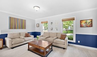 106 Hollyleaf Dr, Ballwin, MO 63021