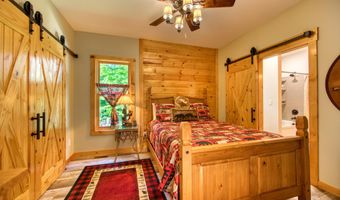305 Griffin Ln, Allardt, TN 38504