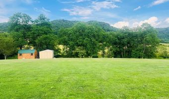 2682 Hinton Rd, Athens, WV 24712