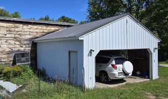 8 Graffam Rd, Baldwin, ME 04091