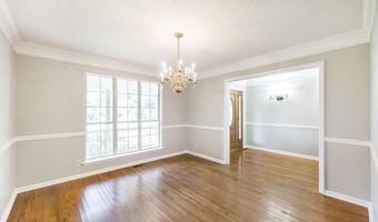 355 Old Oak, Macon, GA 31216