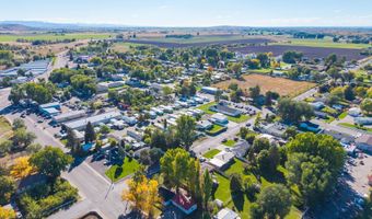 1182 S Meridian St, Blackfoot, ID 83221