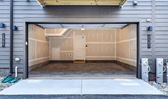 2507 LIGHT St, Baltimore, MD 21230