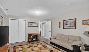 1424 Ash St, Alexandria, MN 56308