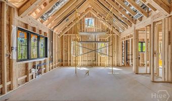 465 Stone Creek Dr, Hull, GA 30646