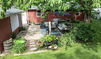2320 S GREENVIEW St, Appleton, WI 54915