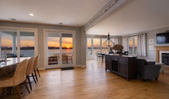 2070 W Riverside Dr, Atlantic City, NJ 08401