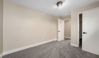 1122 Wade St, Aliquippa, PA 15001