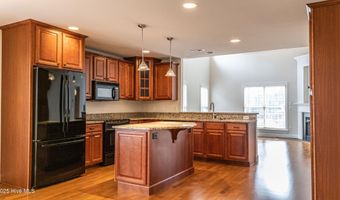 401 Longwood Pl, Aberdeen, NC 28315