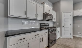 5902 NW Hoover St, Bentonville, AR 72713