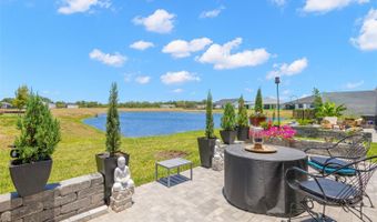 5828 WINDBREAK Ct, Apollo Beach, FL 33572