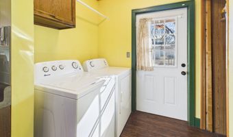 821 W 5th St, Anderson, IN 46016