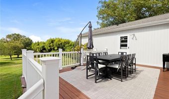 331 Third Beach Rd, Middletown, RI 02842