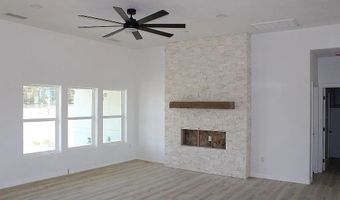 22865 Papago Rd, Apple Valley, CA 92307