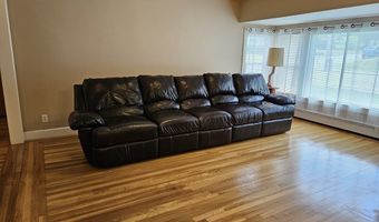 461 River Rd, Lincoln, RI 02865