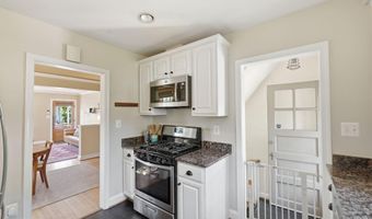 110 STEWART Ave, Alexandria, VA 22301
