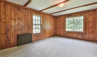 42 Main St, Brookline, NH 03033