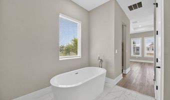 614 Pinckney Dr, Apollo Beach, FL 33572