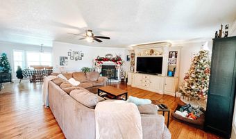 1019 8th St, Arab, AL 35016