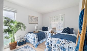 7528 Olili Pl, Honolulu, HI 96825