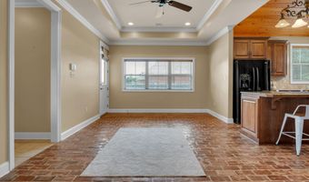 210 Grand Lake Dr, Arnaudville, LA 70512