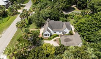 145 Bay Ave, Apalachicola, FL 32320