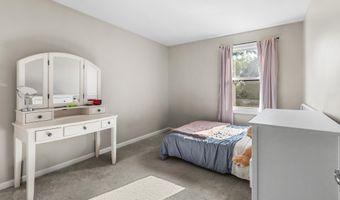 11 WELLINGTON W Dr, Hockessin, DE 19707